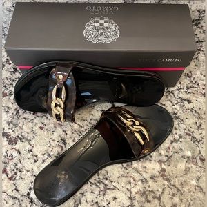 VinceCamuto Jelly Slides